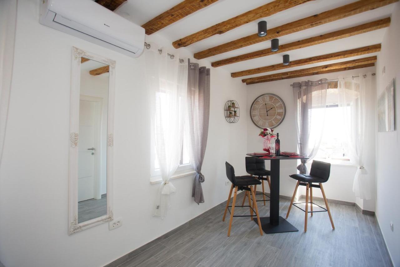 Apartments Angela With Old Town View 스플리트 외부 사진