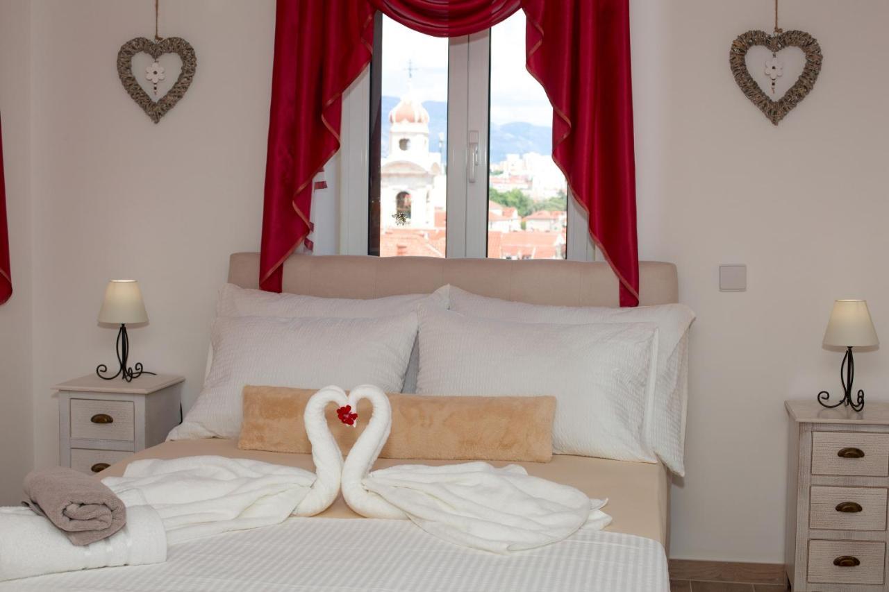 Apartments Angela With Old Town View 스플리트 외부 사진