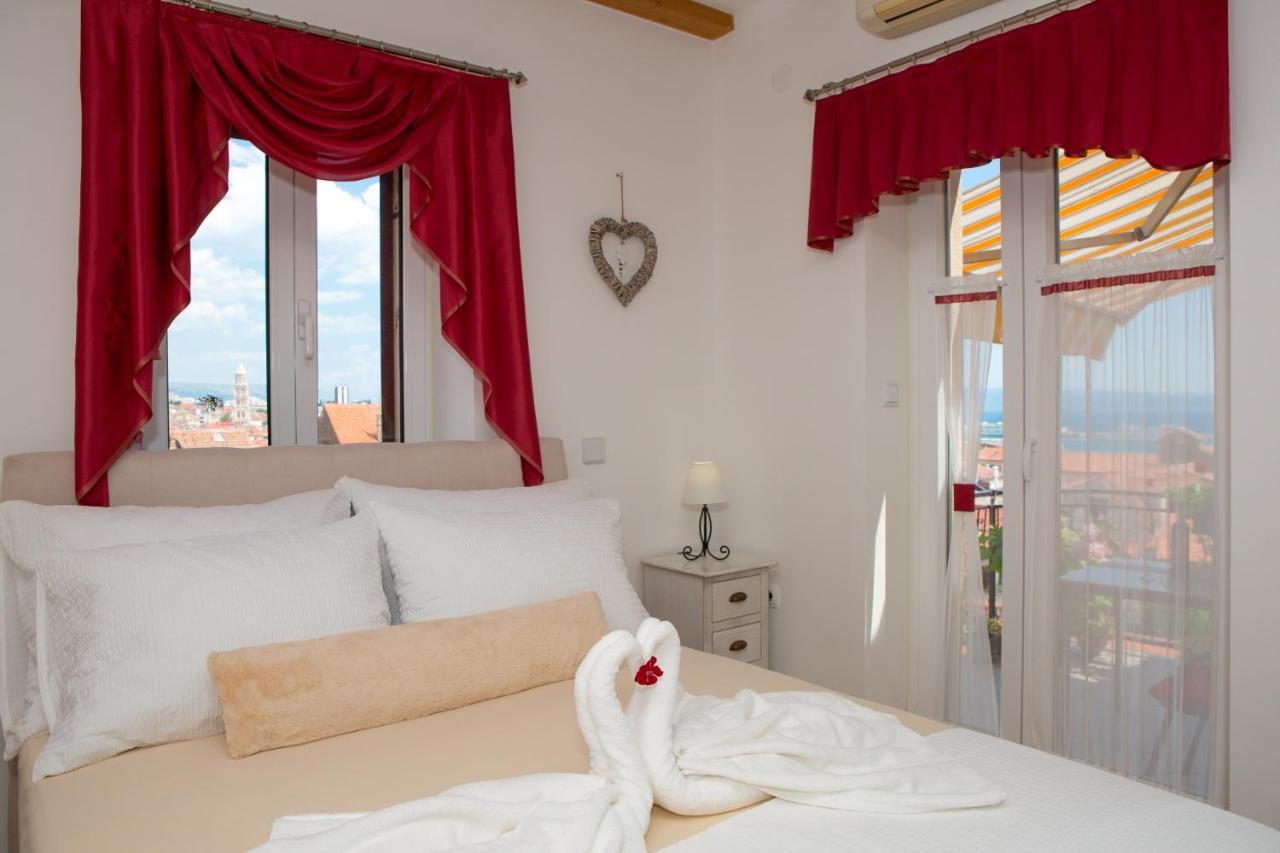 Apartments Angela With Old Town View 스플리트 외부 사진