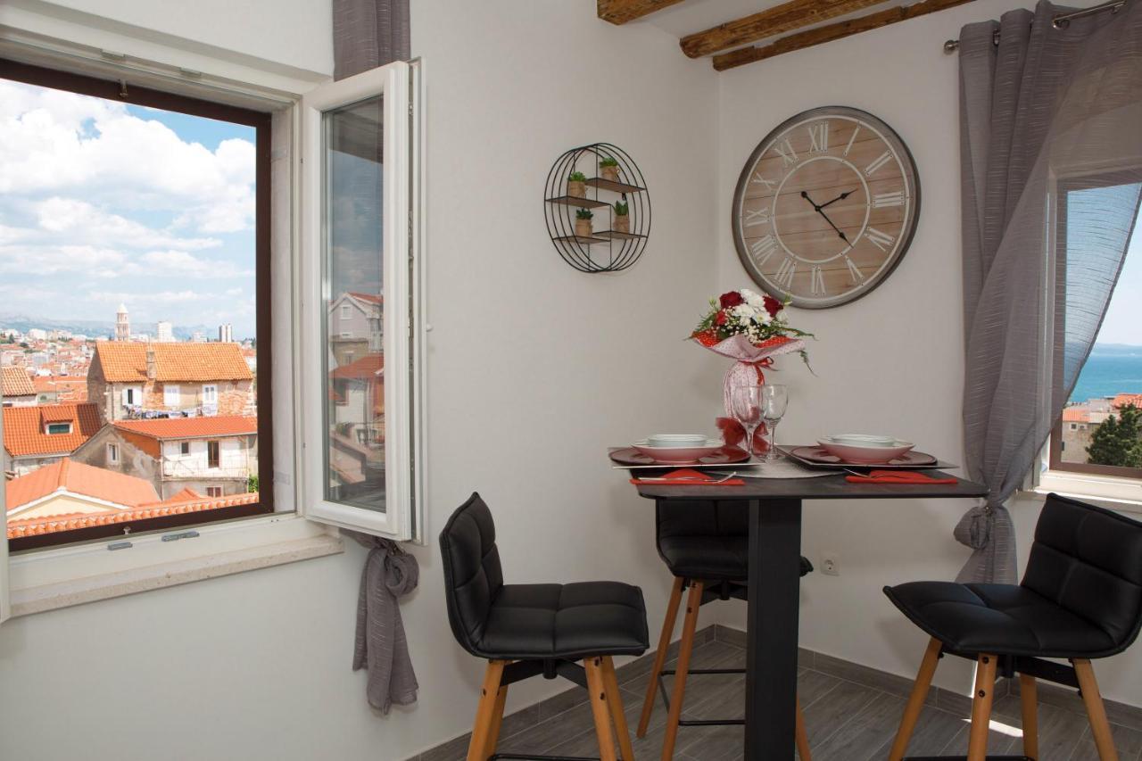 Apartments Angela With Old Town View 스플리트 외부 사진