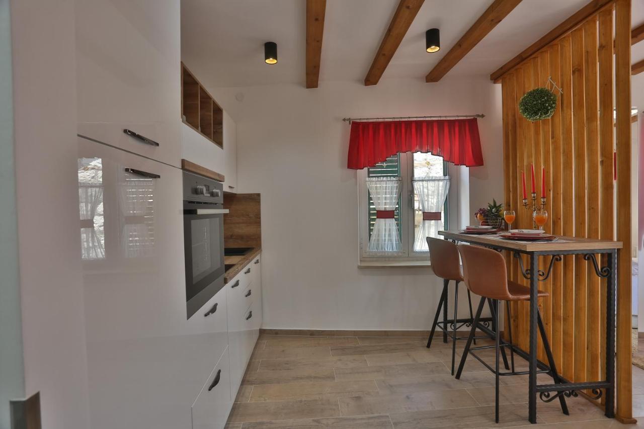 Apartments Angela With Old Town View 스플리트 외부 사진